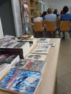 Prelekcja o Wykletych Kajetan Rajski w bibliotece w NML